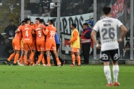 Fue acusado de violación, estuvo en la cárcel y ahora volverá a entrenar en su club: sorpresa en el fútbol chileno