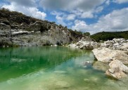 El rincón más hermoso de Córdoba: aguas turquesas, calma y paisaje puro a pocos kilómetros de Villa Yacanto