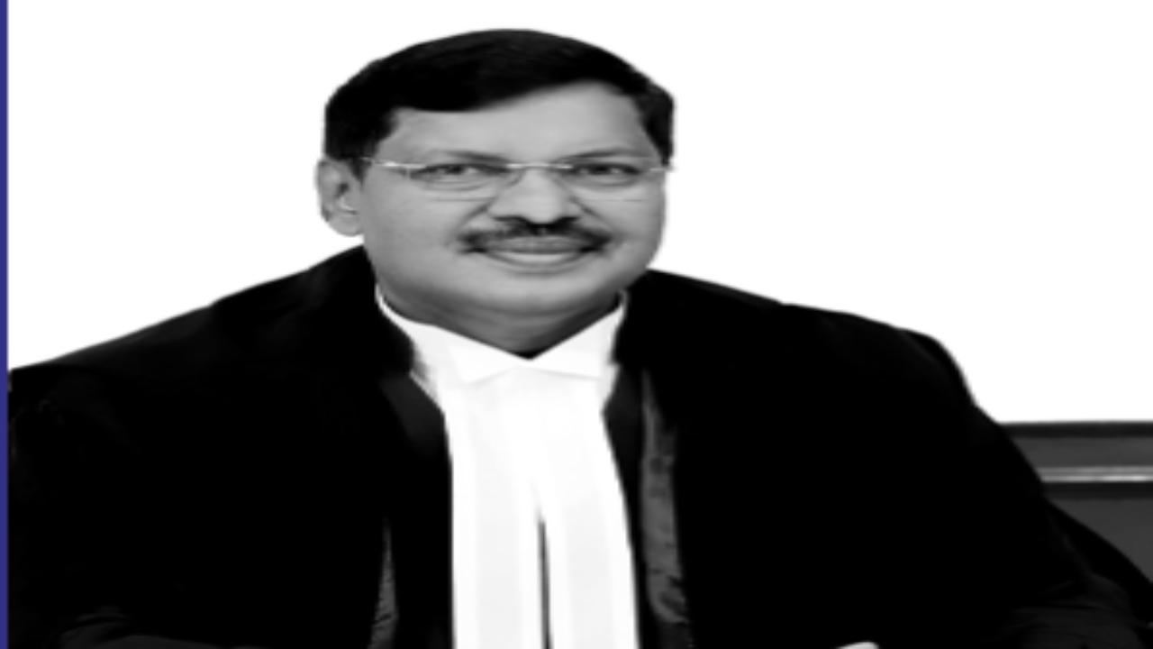 Lawyer attempts to hurl shoe at CJI BR Gavai: Political leaders condemn incident