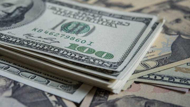 Dólar blue, dólar hoy: a cuánto cotizan el lunes 6 de octubre de 2025