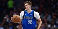 Mavericks’ Cooper Flagg hangs around after slam dunk vs. Wizards