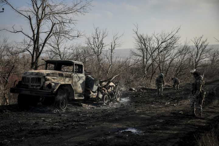 Trump might sell major weapons to Ukraine—but has questions first