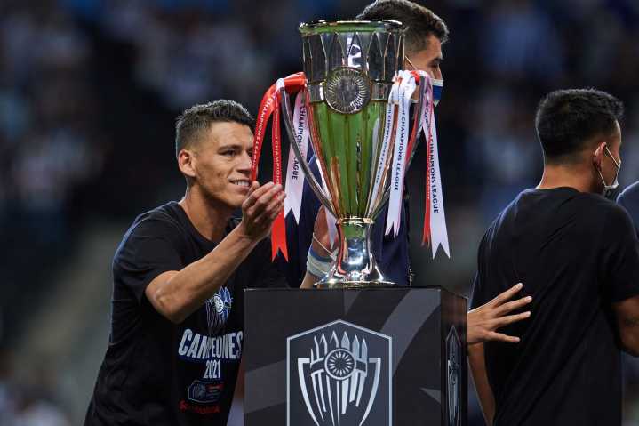 Héctor Moreno anuncia su retiro a final de esta temporada