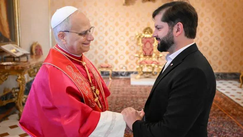 Gabriel Boric se reunió con el papa León XIV y aseguró que este le manifestó su “dolor” por casos de abusos cometidos por la Iglesia en Chile