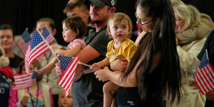 Trump administration limits number of refugees to 7,500 and they’re mostly white South Africans