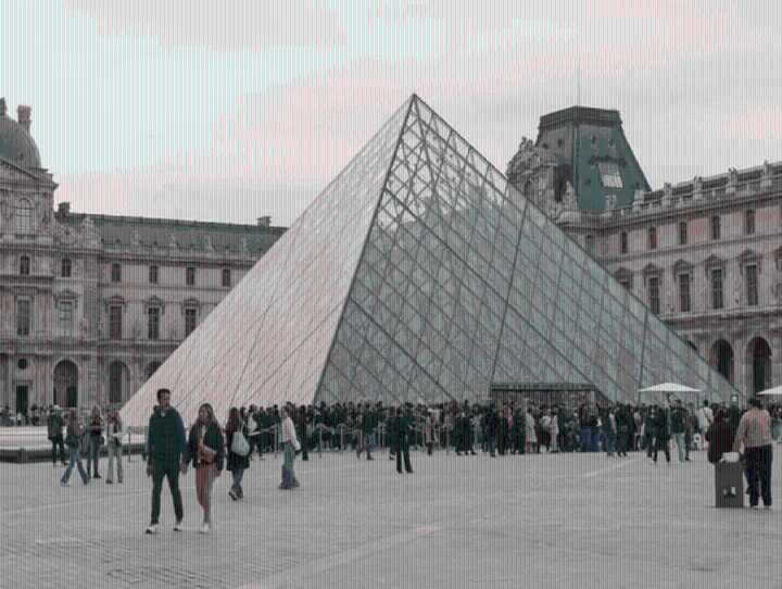 En Francia detienen a sospechosos del robo millonario en Museo del Louvre
