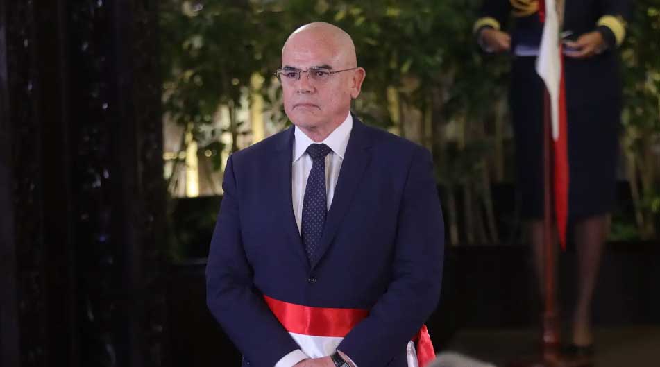 Premier Ernesto Álvarez pidió presentarse ante el Congreso este miércoles 22 para plantear cuestión de confianza
