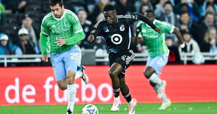 Minnesota United takes Game 1 with Seattle Sounders; St. Clair makes a save in penalty shootout