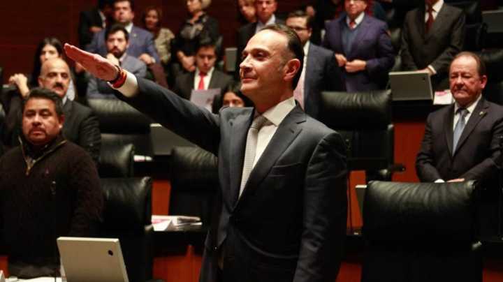 Mauricio Farah rinde protesta como alcalde sustituto de San Pedro Garza García