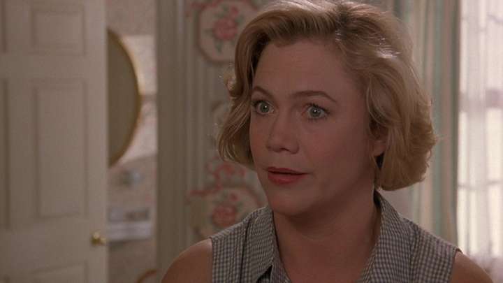 Kathleen Turner Sold A Movie Prop From This Box Office Flop On eBay