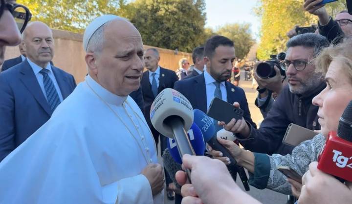 El Papa tiene planes de visitar la Argentina y Uruguay, según Orsi