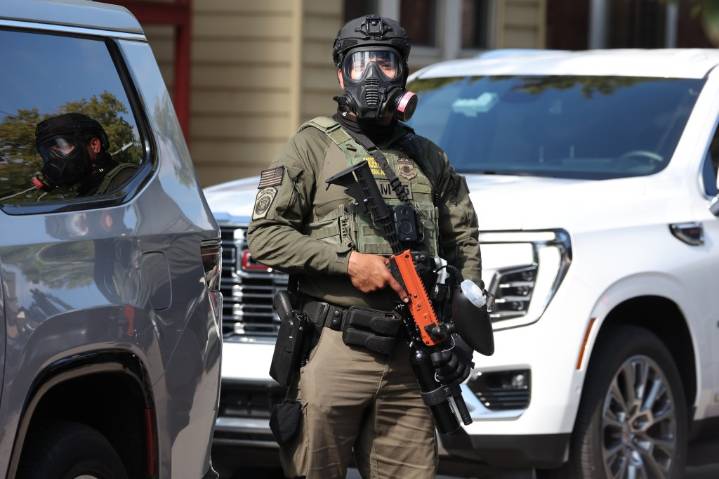 Illinois secretary of state warns ICE agents against plate tampering