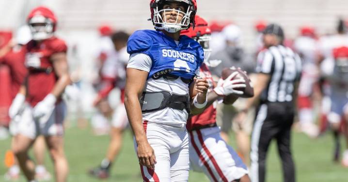 ‘Assuming’ John Mateer can’t play vs. Texas, OU is confident in Michael Hawkins Jr.