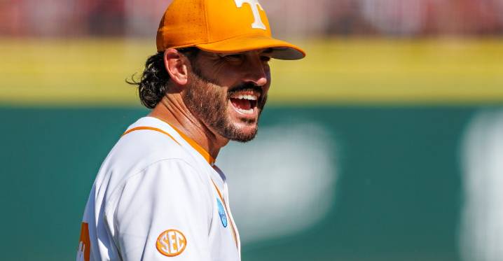 Giants next manager a college coach?
