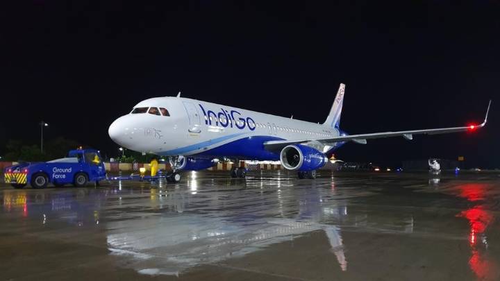IndiGo Kolkata-Srinagar flight makes emergency landing in Varanasi due to fuel leak