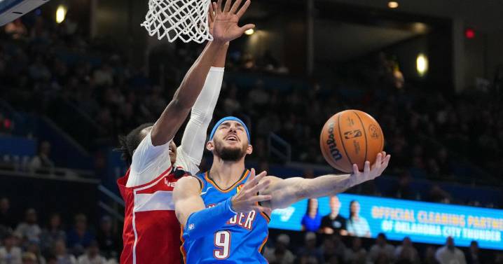 Thunder trounce Wizards to improve to 6