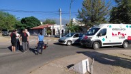 Motociclista resultó herido y trasladado luego de chocar con un automóvil