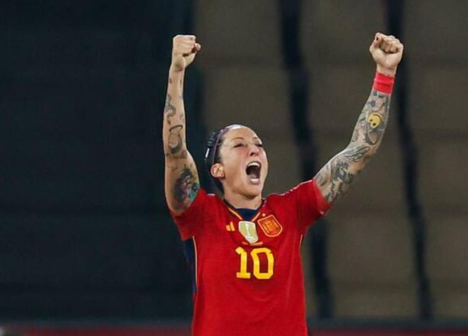 Convoca España a Jennifer Hermoso