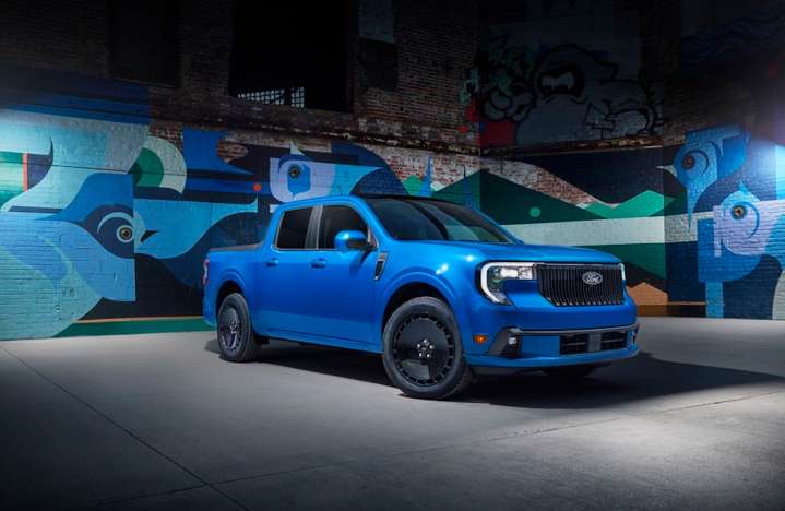 2025 Ford Maverick Lobo is a sport truck lightweight that makes small feel big