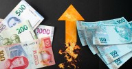 Peso mexicano y real brasileño ‘le ganan terreno’ al dólar: ¿Qué impulsó su alza este lunes?