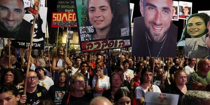 El grupo terrorista Hamas aseguró estar listo para liberar a todos los rehenes israelíes y discutir detalles del plan de Trump