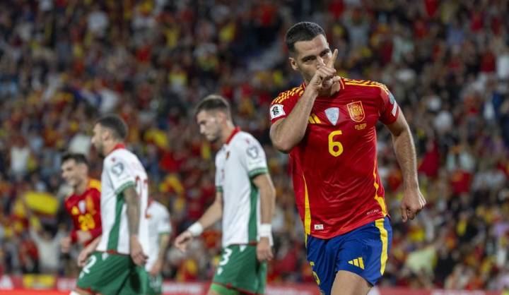 España golea Bulgaria y se acerca al Mundial