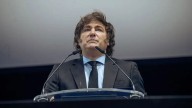 Javier Milei y la gestión económica siguen perdiendo apoyo, mientras Axel Kicillof crece en imagen positiva