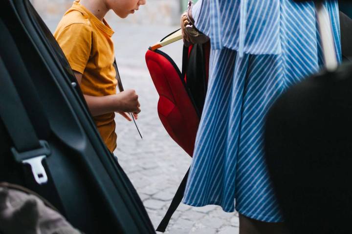 Mom Picked Her Kids Up Late from Daycare, Then Received Stern Warning