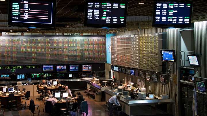 La Bolsa tuvo una suba histórica y se desplomó el riesgo país