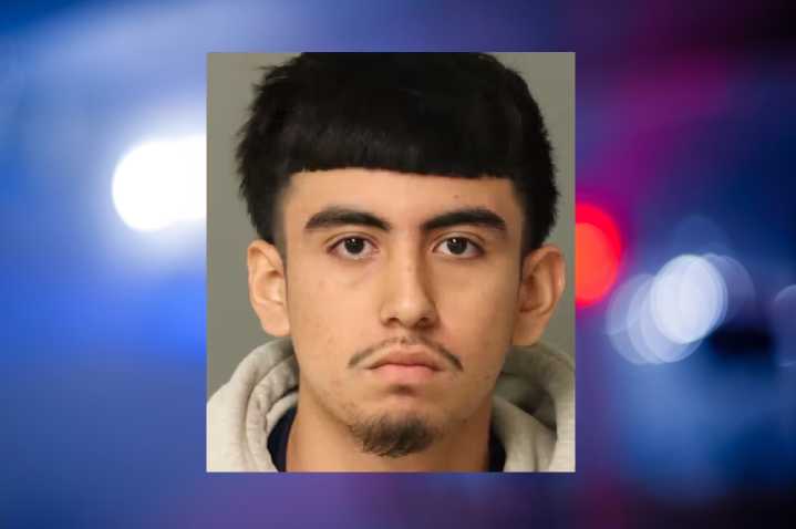 Arrestan a tercer implicado en tiroteo a casas móviles en Raleigh