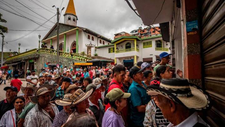 Tras oleada de 2.000 desplazados, Defensoría pide intervención urgente en Antioquia