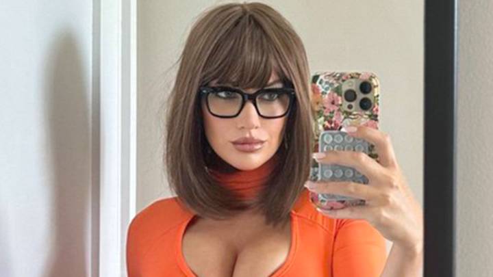 Former golf pro looks unrecognisable in barely-there Halloween costume as fans say 'she is going to destroy me'