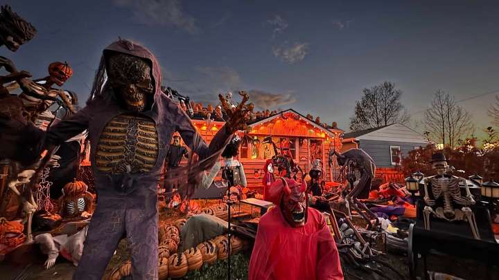 Wyoming Halloween Superfans Turn Neighborhoods Into Over