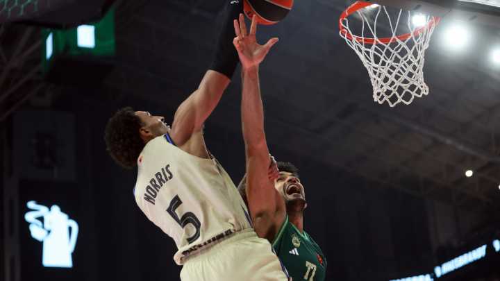 El Barça toma Atenas a pesar de un Juancho de récord