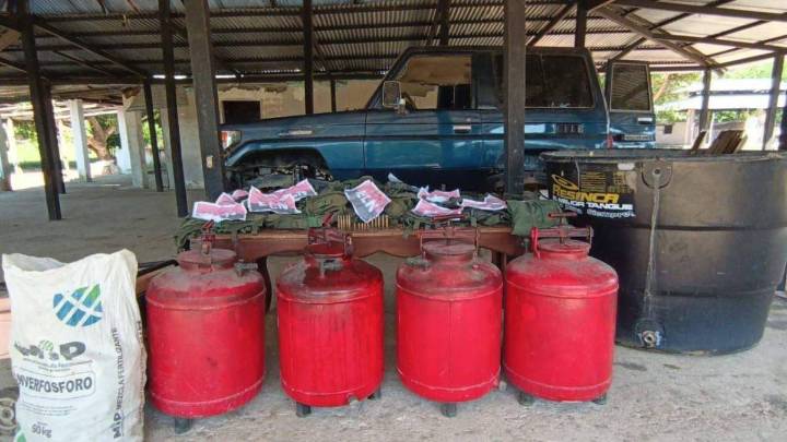 Fuerza Armada venezolana dice que destruyó dos campamentos que serían del ELN en la frontera con Colombia