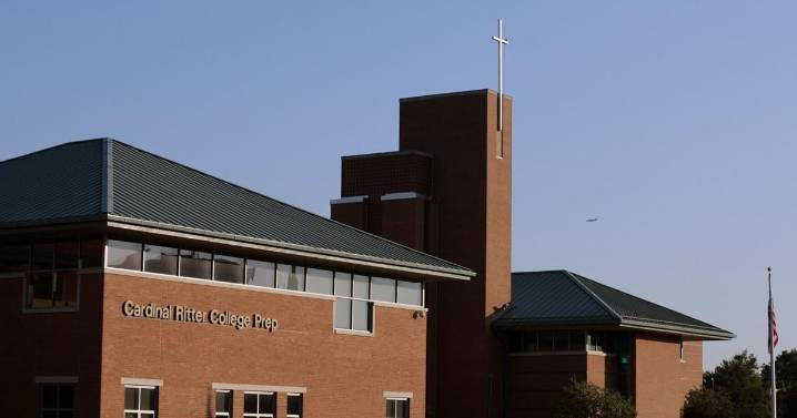Cardinal Ritter football players maced by police after game in Ohio