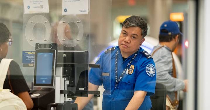 Atlanta airport sees TSA staffing shortages amid shutdown