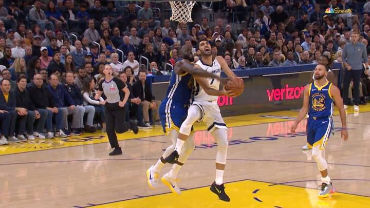 Draymond Green given Flagrant 1 foul on Santi Aldama play
