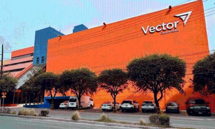 Vector, señalada por EE.UU. de lavado de dinero, transfiere activos a Finamex