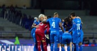 OFICIAL: Cruz Azul FIRMA a defensa central durante el Apertura 2025