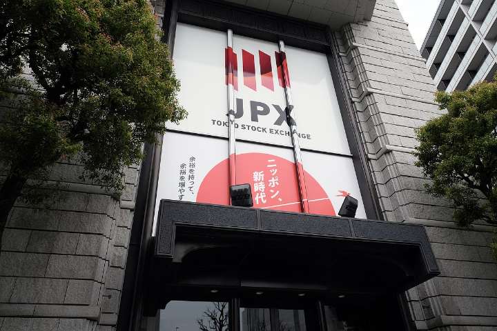 Asian Stocks Extend Rally On US Earnings Boost: Markets Wrap