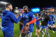 Azulejos vencen a Yankees y van a la Serie de Campeonato