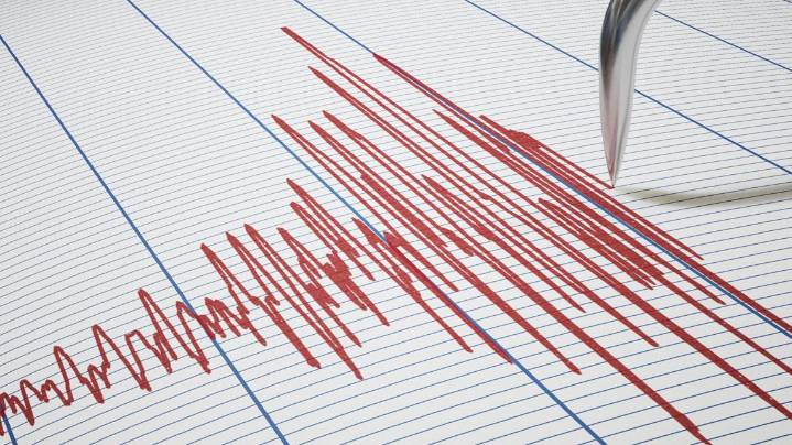 5.4 magnitude earthquake among two that struck off Oregon's coast early Wednesday