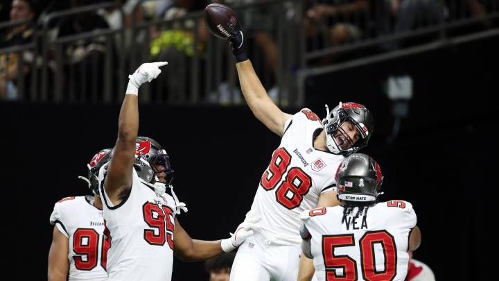 Bucs take 7-3 lead to halftime in New Orleans