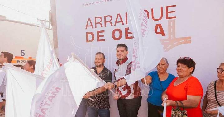 Alcalde Beto Granados da arranque a obra de rehabilitaci?n en la calle Playa Mocambo