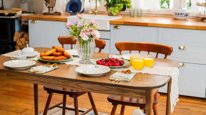 16 Outdated Kitchen Features That Are Unexpectedly Coming Back In Style