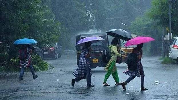 Northeast monsoon to arrive in few hours; people in two districts warned, orange alert issued