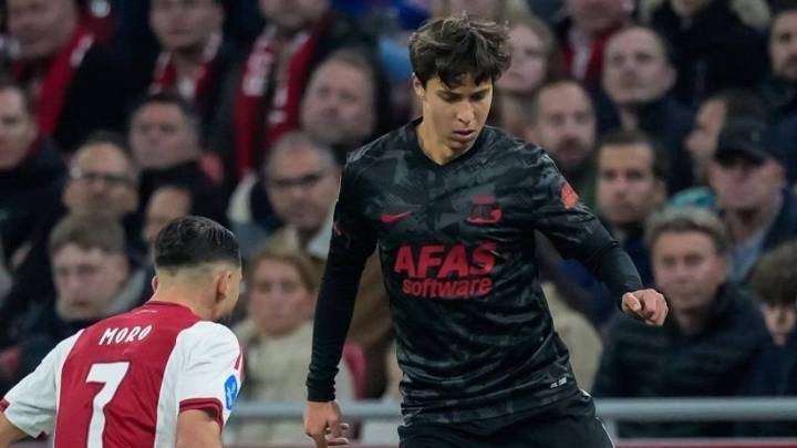 Mateo Chávez suma minutos en la victoria del AZ Alkmaar sobre el Ajax en la Eredivisie
