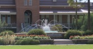 U of A Faculty Senate opposes White House's proposal for access to funds
