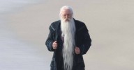 Se filtran imágenes de John Lithgow como el nuevo Albus Dumbledore